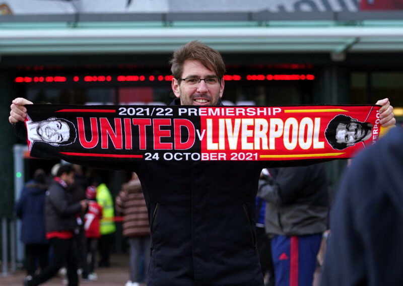 De forhadte half and half-scarfs