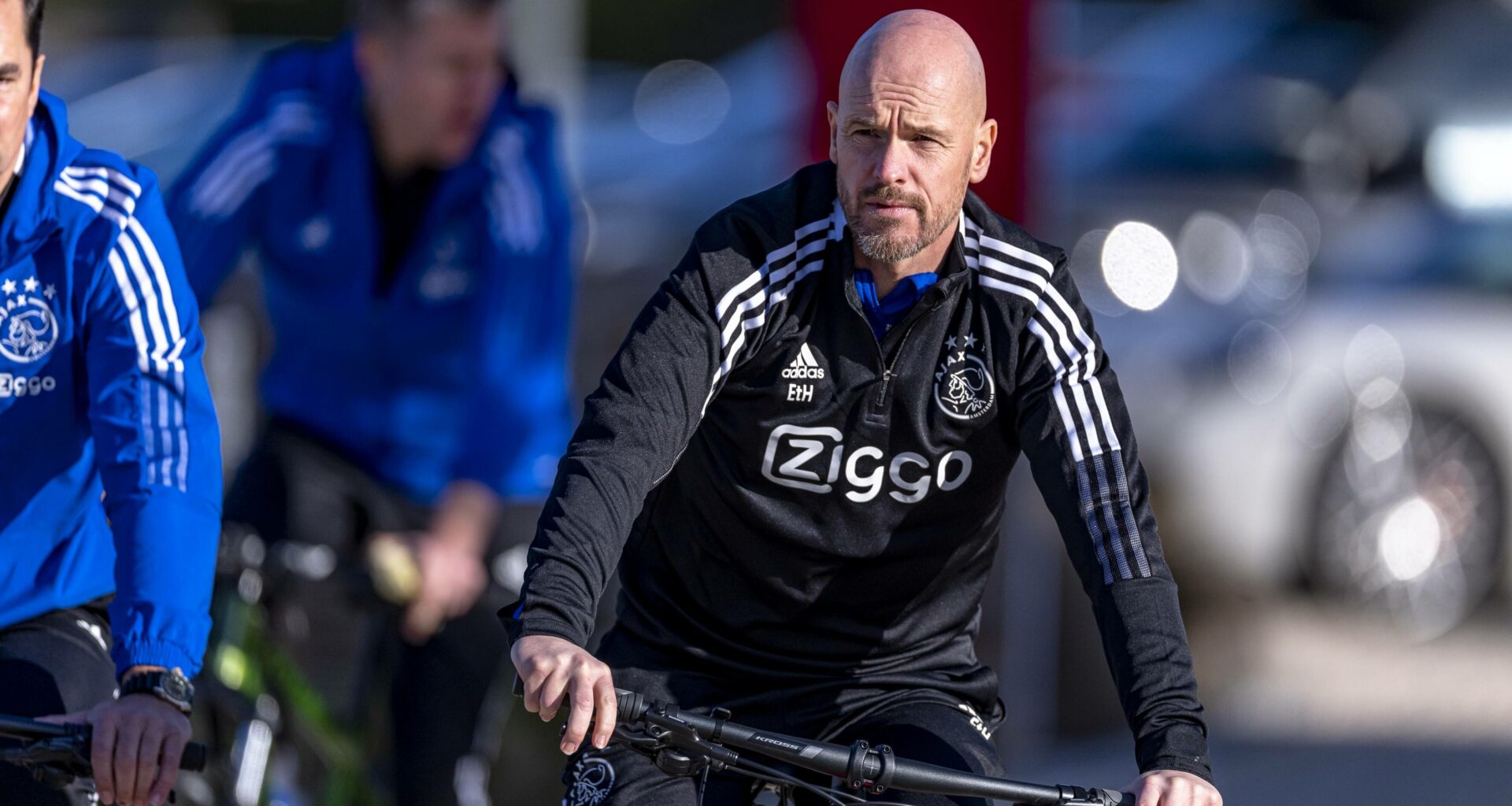 Erik ten Hag på cykeltur